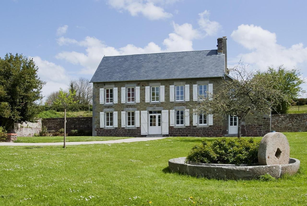 Villa Manoir Du Mesnil De Bas Bréhal Exterior foto